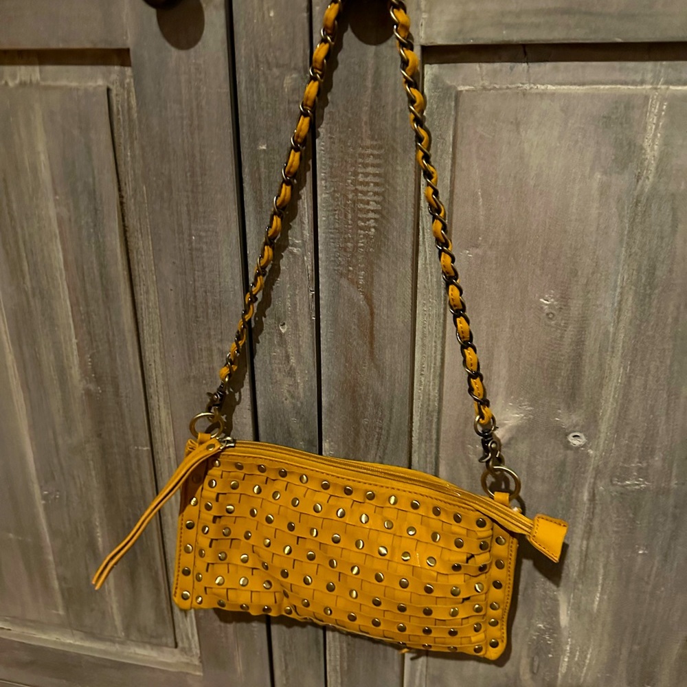 Street Level crossbody/ clutch